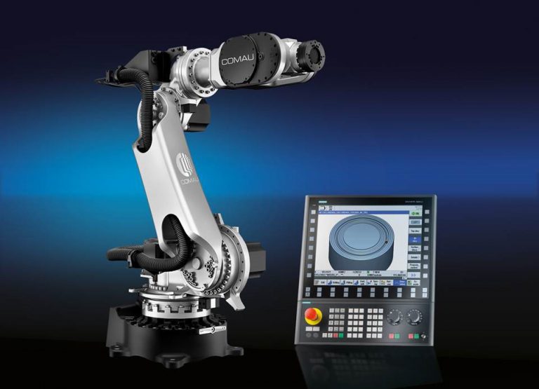 Siemens chạy MyRobot, điều khiển trực tiếp hiện được cung cấp với Comau 10