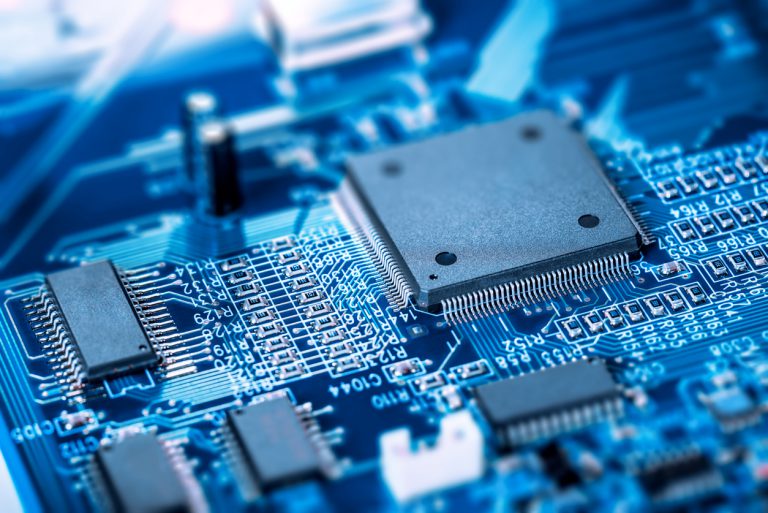 Transistor là gì? Nguyên tắc hoạt động của Transistor như thế nào? 1